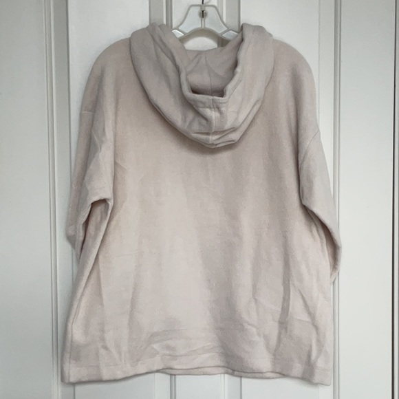 Gap Hoodie Oatmeal Color Medium Tall - Picture 4 of 7